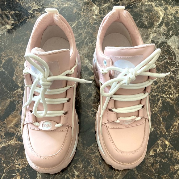 Buffalo London 1339-14 2.0 Lace Up Vegan Patent Platform Trainers in Rose/Size 9 - Picture 4 of 15